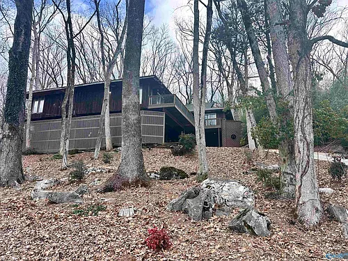 701 Fagan Springs Dr SE Photo 1