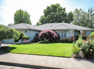 1885 Bristol Dr, Medford, OR