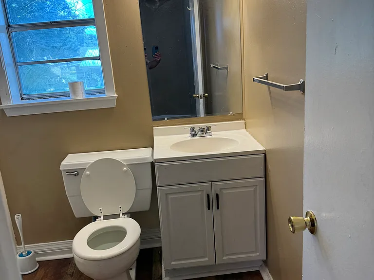 1770 Ridgefield Ave #D — Photo 9