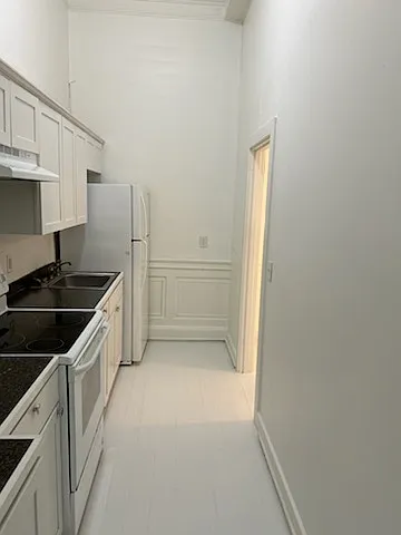341 King St #B — Photo 3