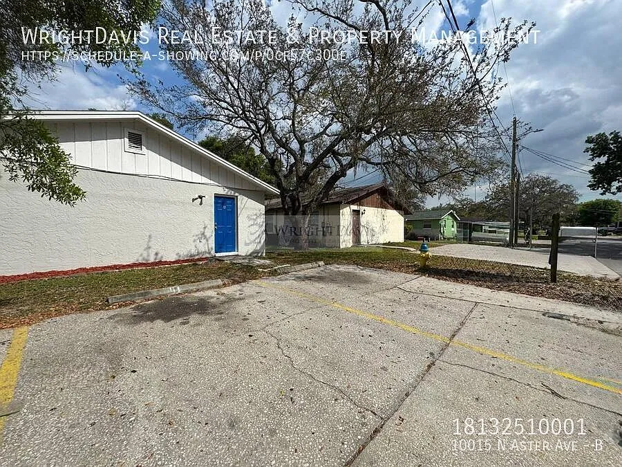 Cozy 2/1 Duplex — Photo 2