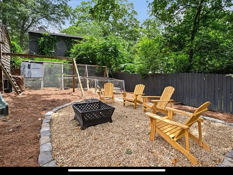 205 Lindbergh Dr NE — Photo 49