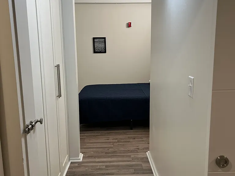 2nd bedroom from hallway