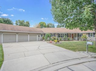 3022 Angeline Ct, Green Bay, WI 54313