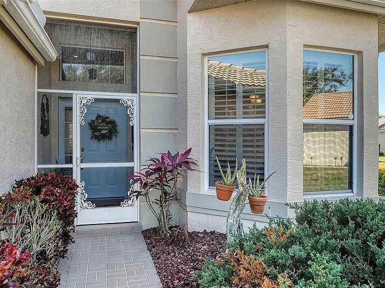 5811 White Oak Bayou Ct — Photo 2