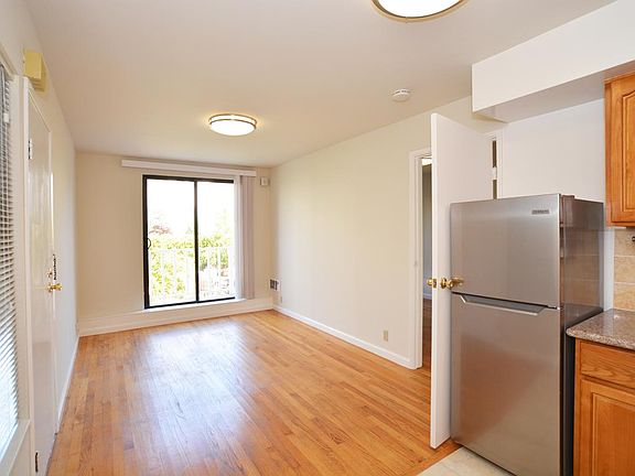 4th image of 34A Toledo Way