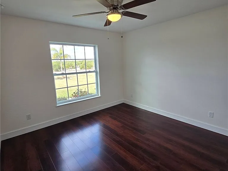 124 Clinton Ave — Photo 24