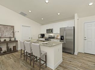 1215 NE 19th Pl, Cape Coral, FL 33909