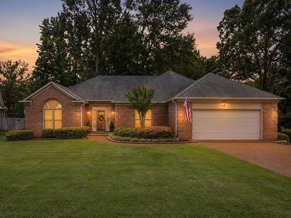 1st image of 643 Wood Valley Dr