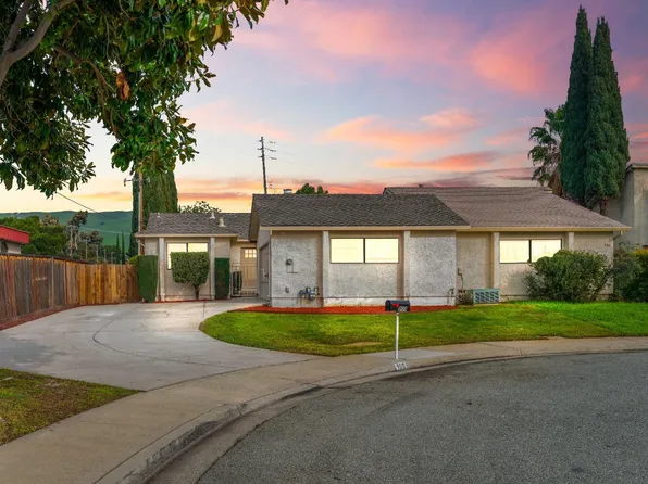 900 Courtland Ct, Milpitas, CA 95035