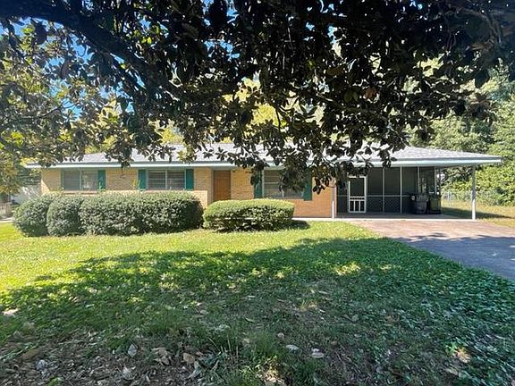 2nd image of 3055 Walker Dr