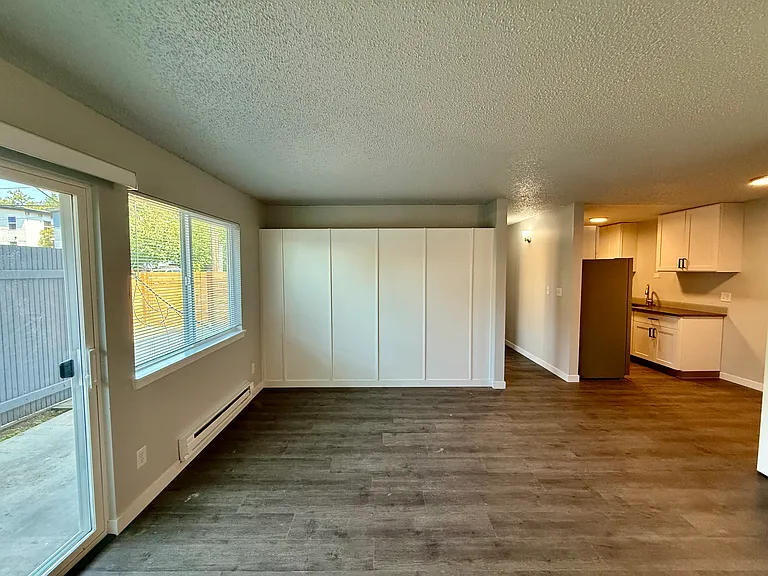 1725 SW Barton St #201 — Photo 6