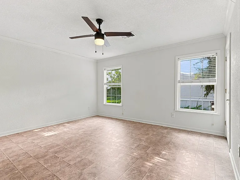 114 Cedar St — Photo 60