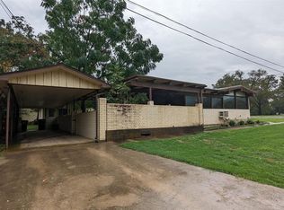 119 E College St, Fairfield, TX