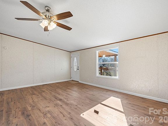 4th image of 130 Gold St
