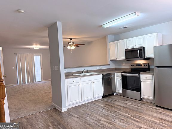 2nd image of 1851 Devon Dr SW