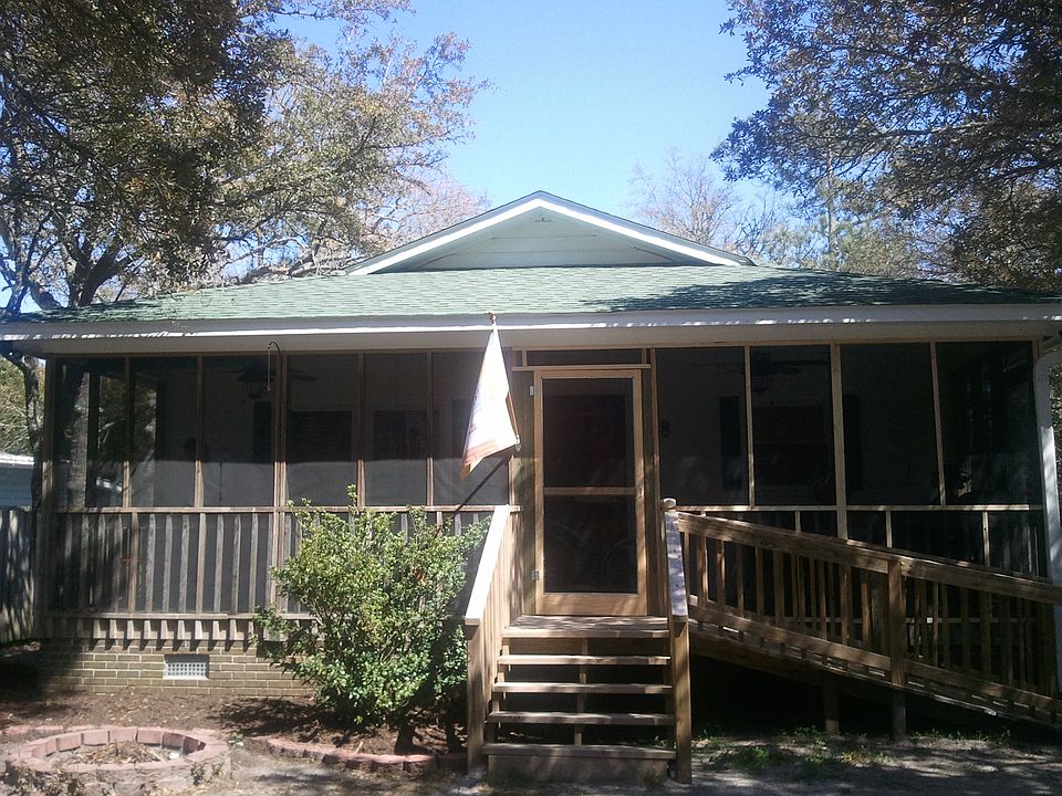 1st image of 158 NE 2nd St