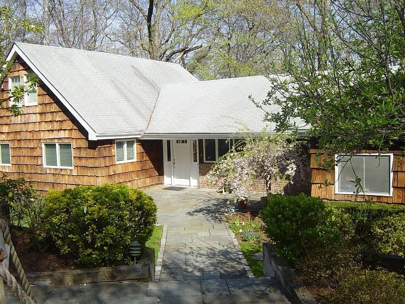 1st image of 12 Northwood Ct
