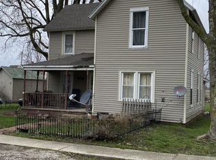108 E North St, Seymour, IL
