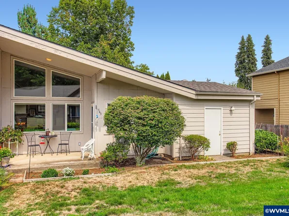 545 N Douglas Ln, Canby, OR 97013