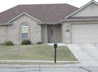 4001 Treetop Ln, Columbia, MO 65202
