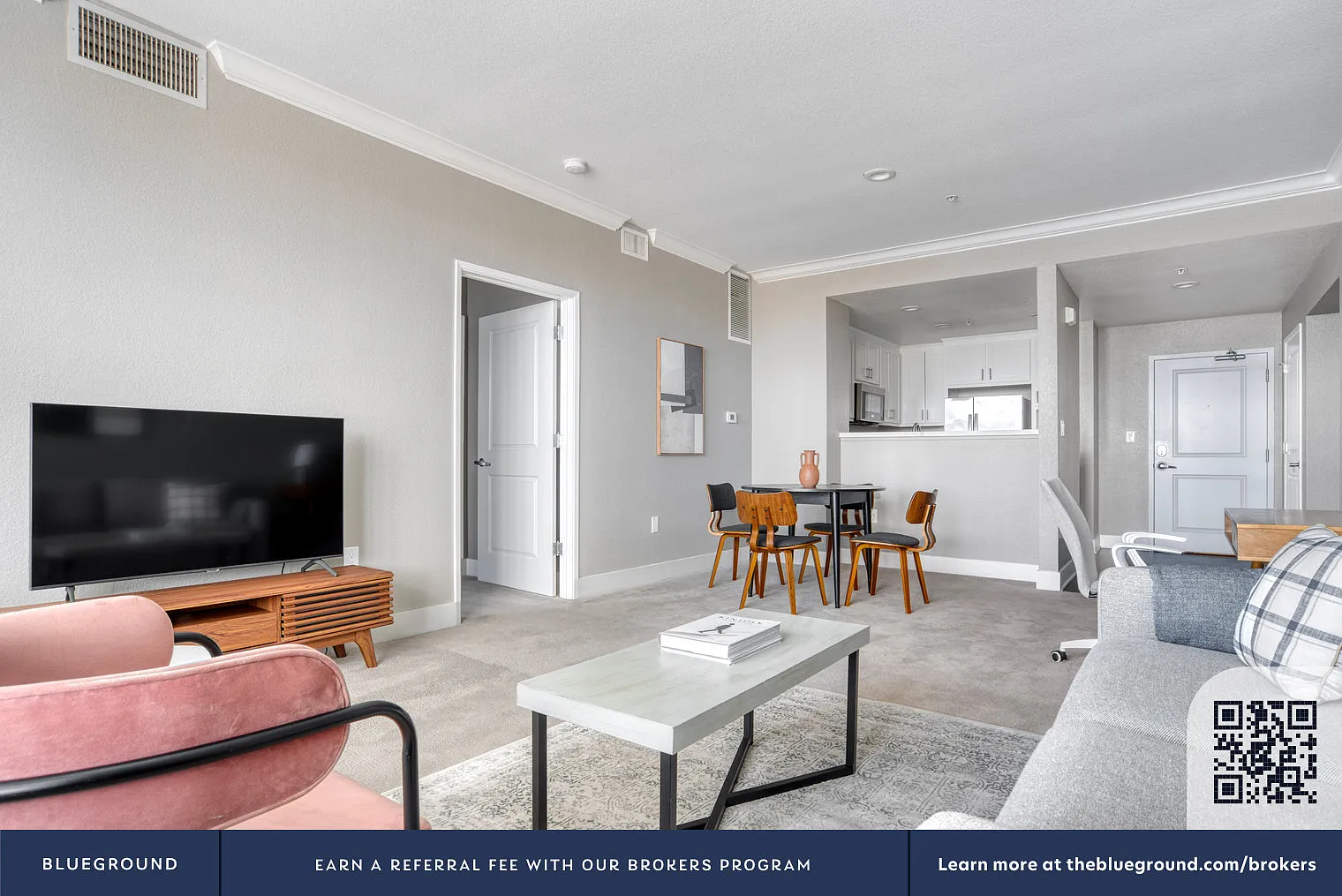 2 bed, 2.0 bath, 1195 sqft, $5,390 — Photo 3