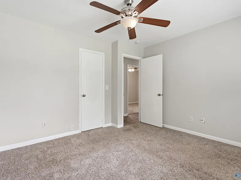 102 Greenwood Cir — Photo 19