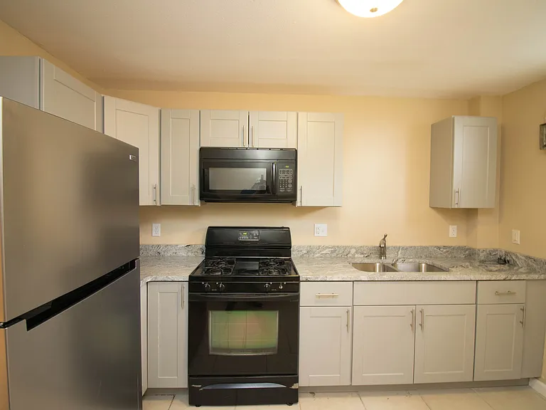 1323 N Verbena St — Photo 15