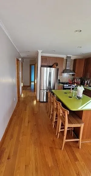 30-32 Freeman Ave #2 — Photo 2