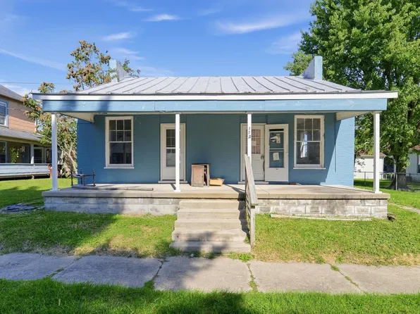 113 S 3rd St, Cambridge City, IN 47327
