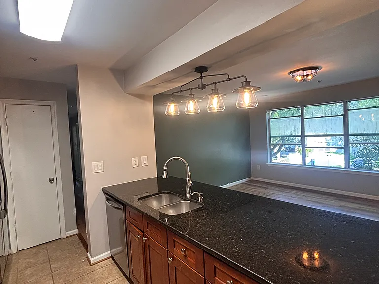 14201 Wolf Creek Pl #6 — Photo 3