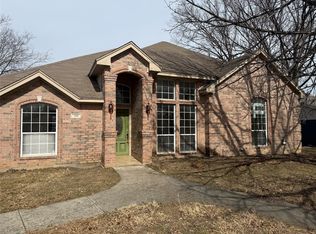 600 W Nash St, Grapevine, TX 76051