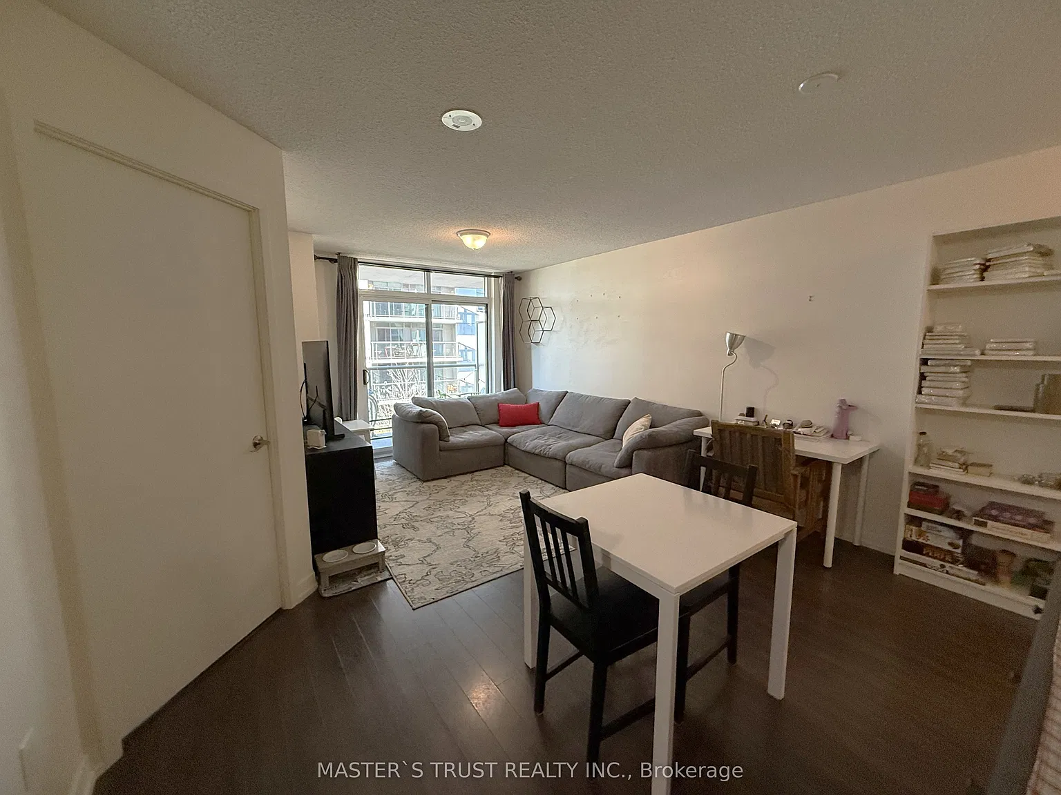 2 bed, $2,350 — Photo 4