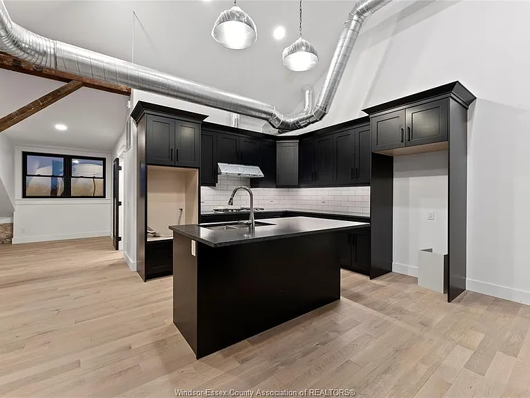 247 Brock St #404 — Photo 23