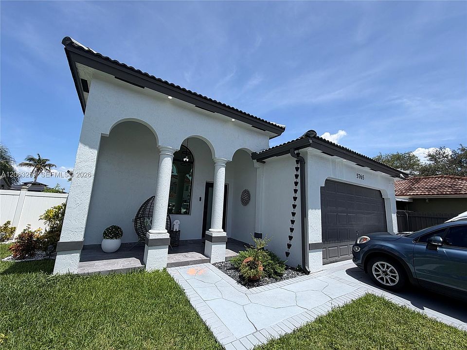 1st image of 5765 SW 151st Ave