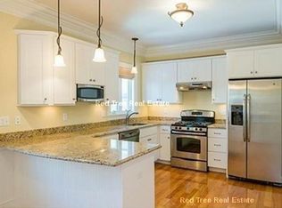 83 Waban Park #1G, Newton, MA 02458