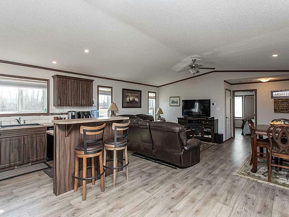 4th image of 41310 Range Road 282 #101