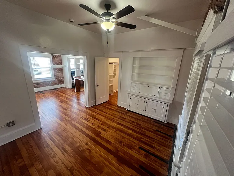 15 Paloma Ave — Photo 49