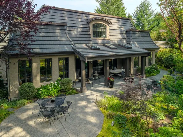 2385 Evanshire Cres, Nanaimo, BC V9P 9G7