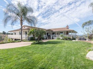 2187 Mil Sorpresas Dr, Fallbrook, CA 92028