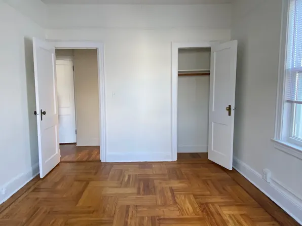 47-25 38th Street image 7 of 20