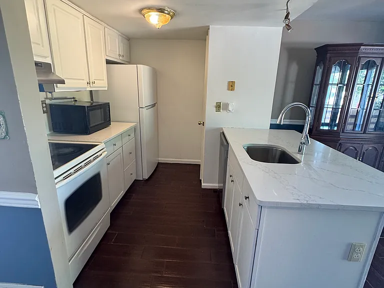 21 Ashkirk Pl — Photo 13