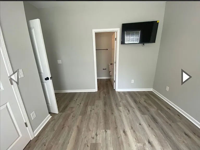 2513B Bratton St — Photo 13