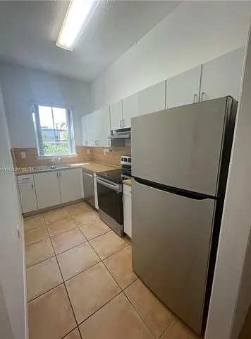 3421 SW 25th St — Photo 5