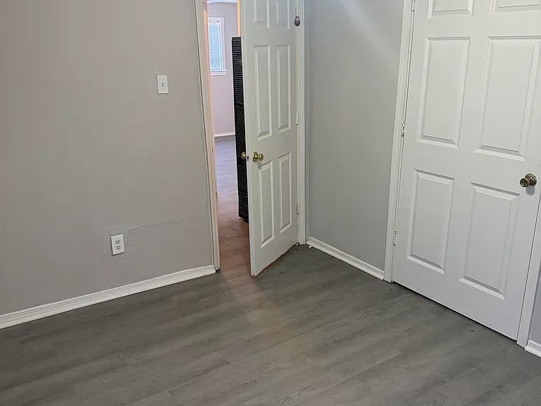 273 Gaston Ave — Photo 6