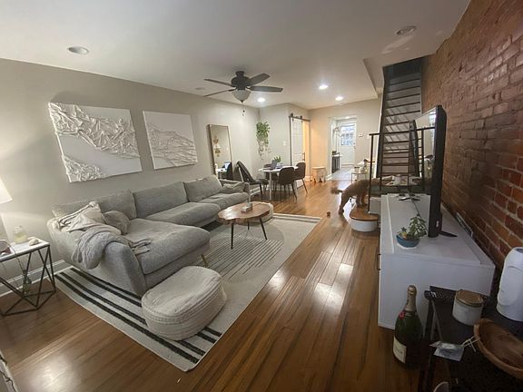 3rd image of 425 Durfor St