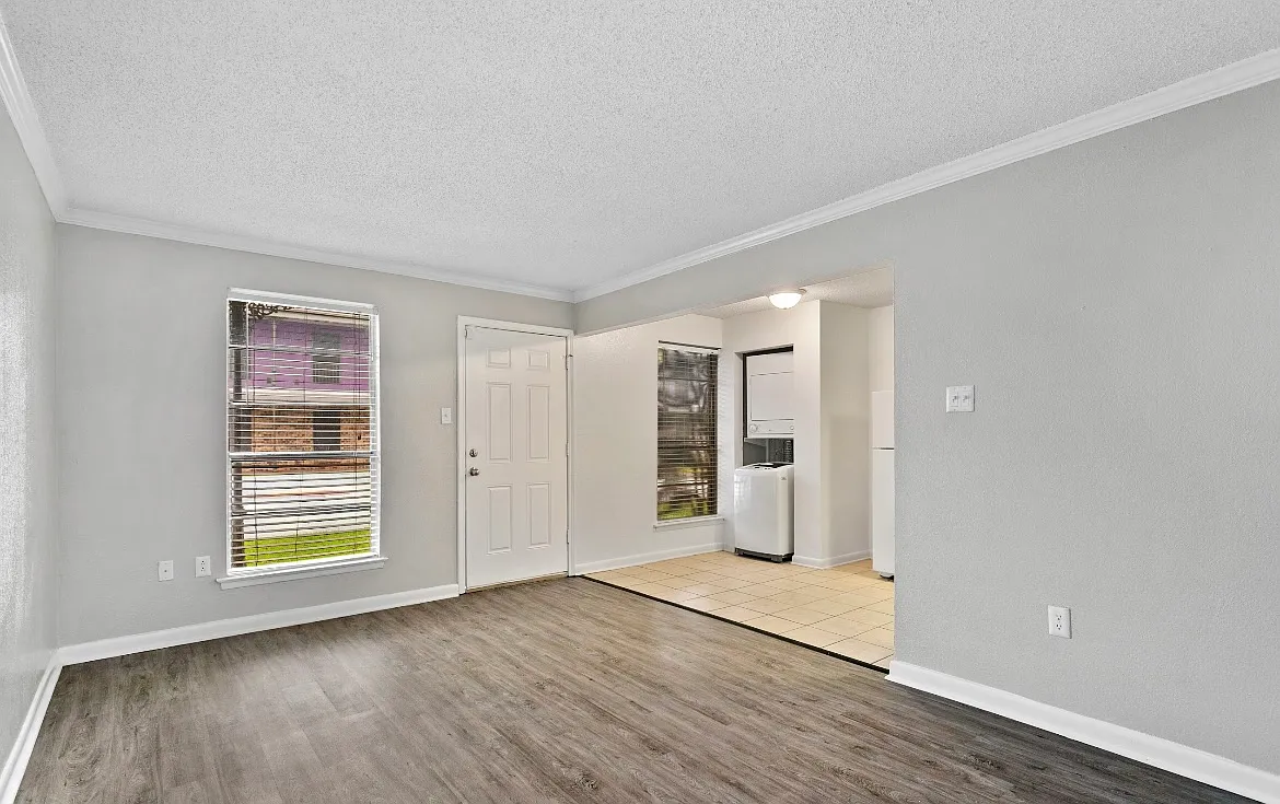 1 bed, 800 sqft, $850 — Photo 2