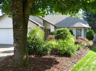 15717 SE Meadow Park Cir, Vancouver, WA 98683