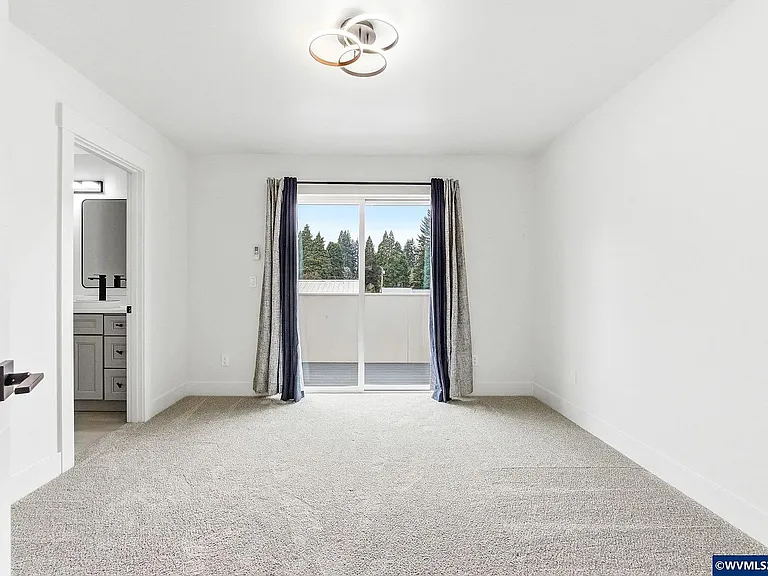 4845 Elvira Pl N — Photo 32