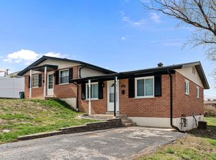 945 Ohlman Ave, Saint Louis, MO